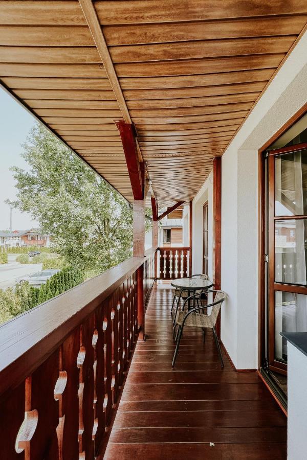 Aura Medical Spa Naleczow Exterior photo