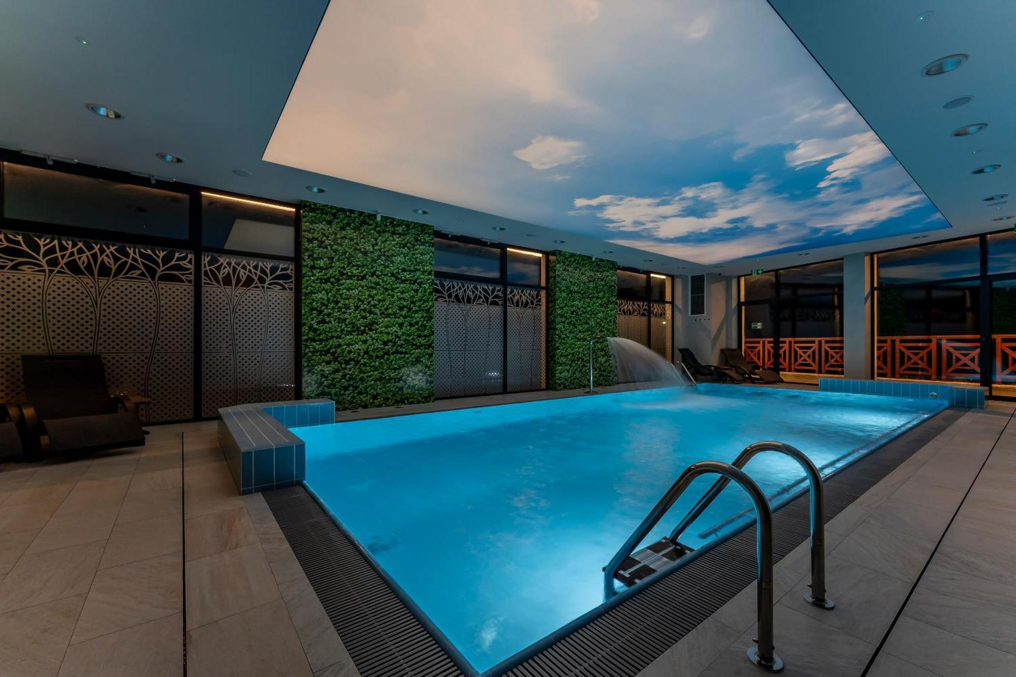 Aura Medical Spa Naleczow Exterior photo