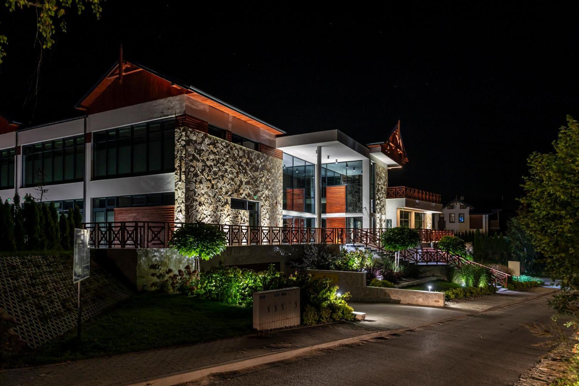 Aura Medical Spa Naleczow Exterior photo