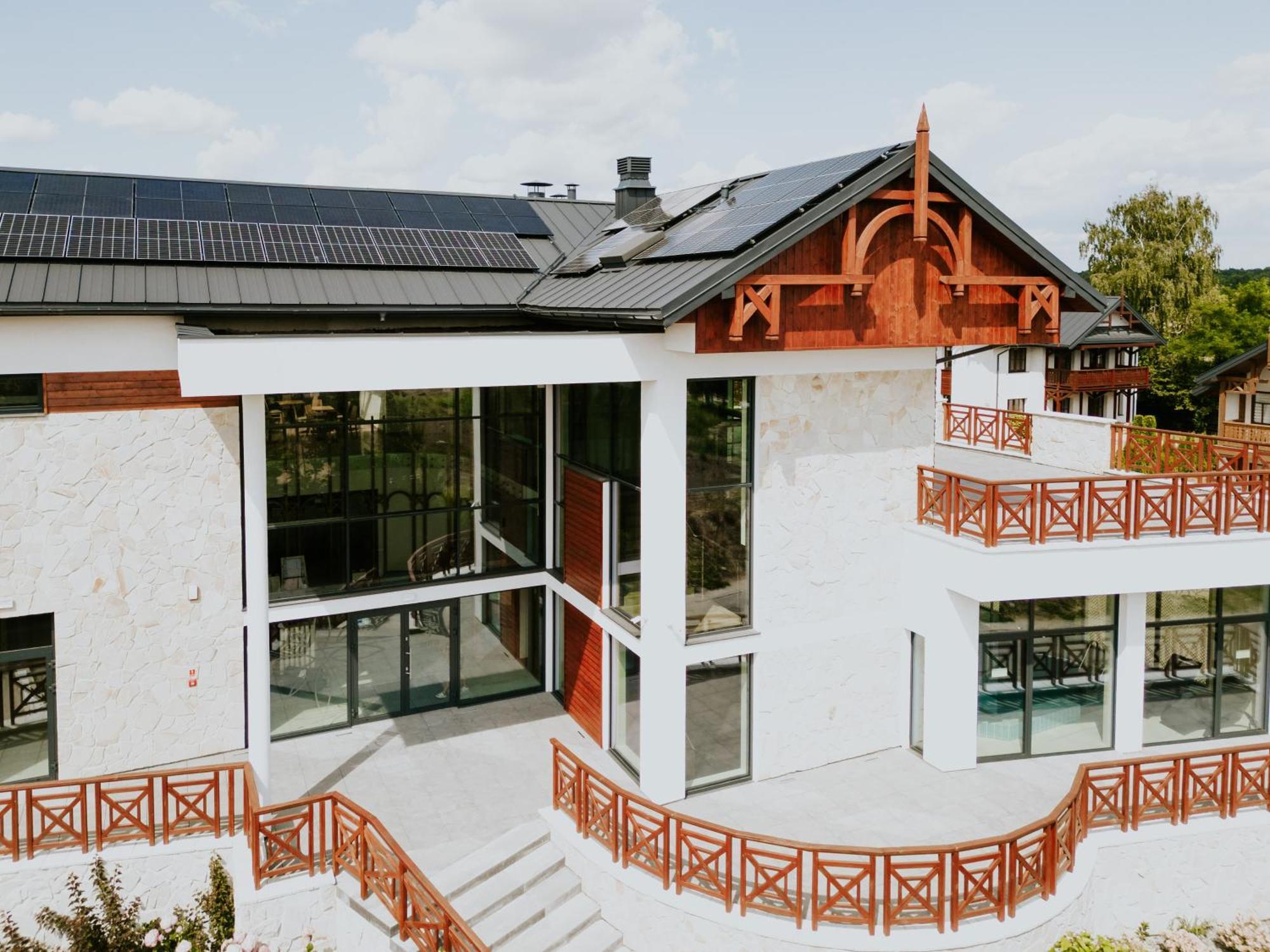 Aura Medical Spa Naleczow Exterior photo