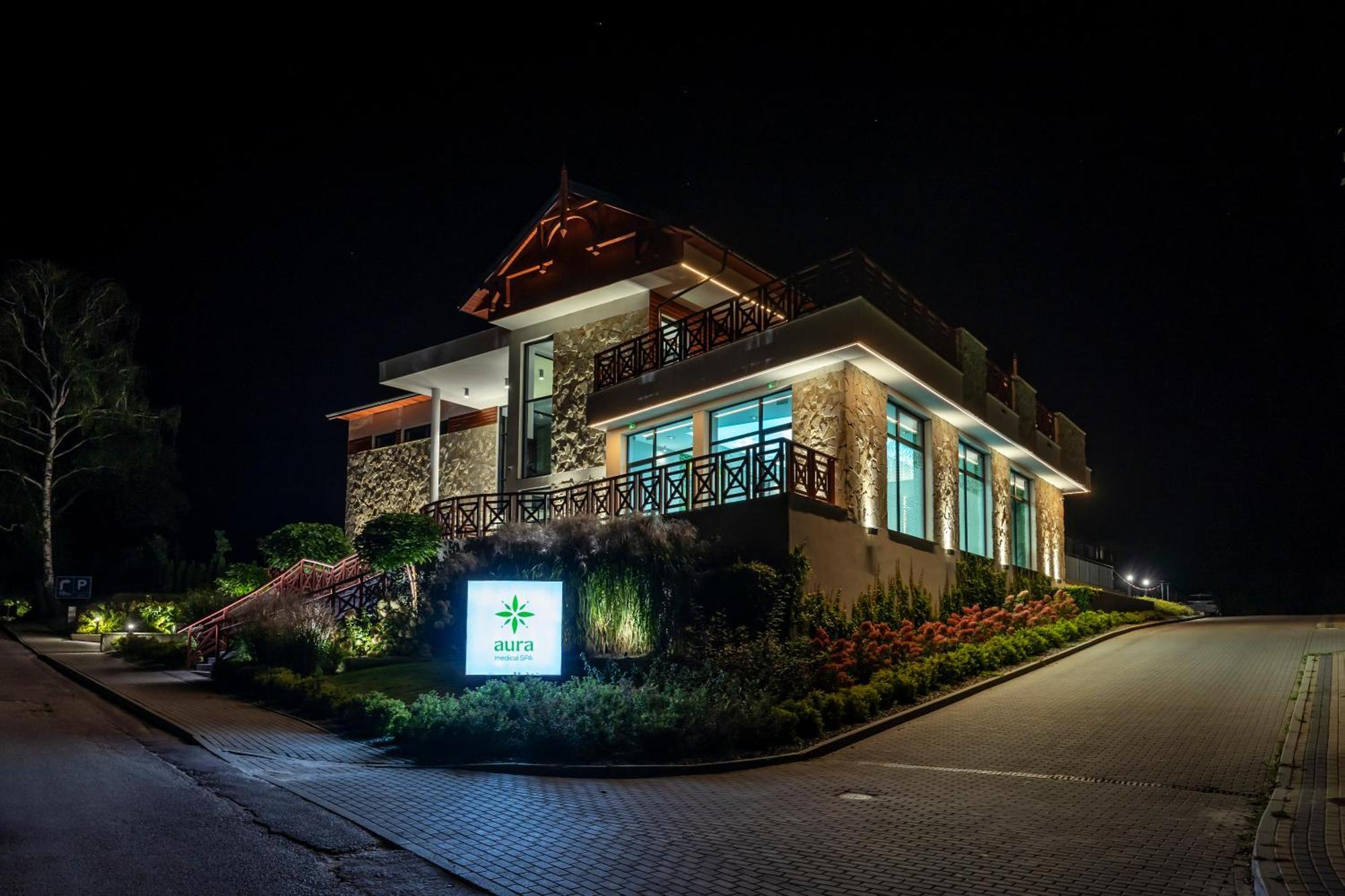 Aura Medical Spa Naleczow Exterior photo